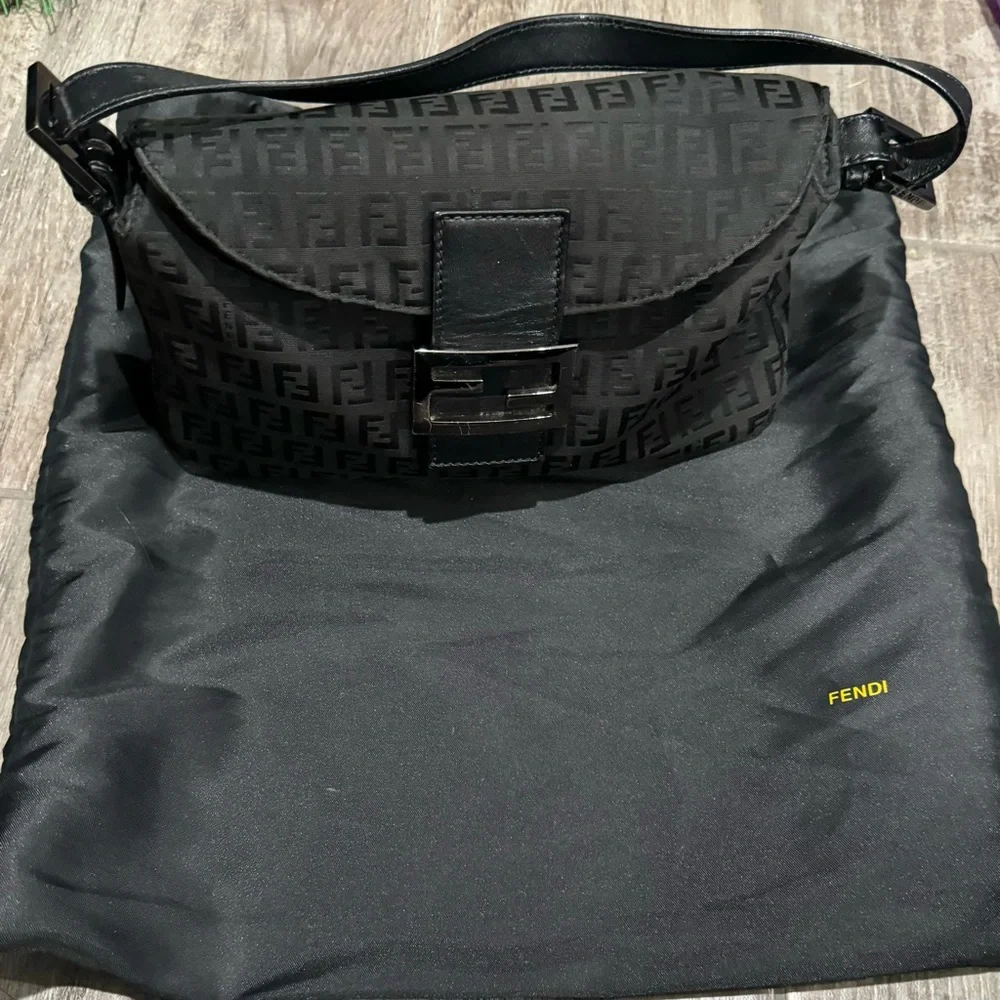 Authentic Vintage Fendi Shoulder bag Y2K - Picture 2 of 13